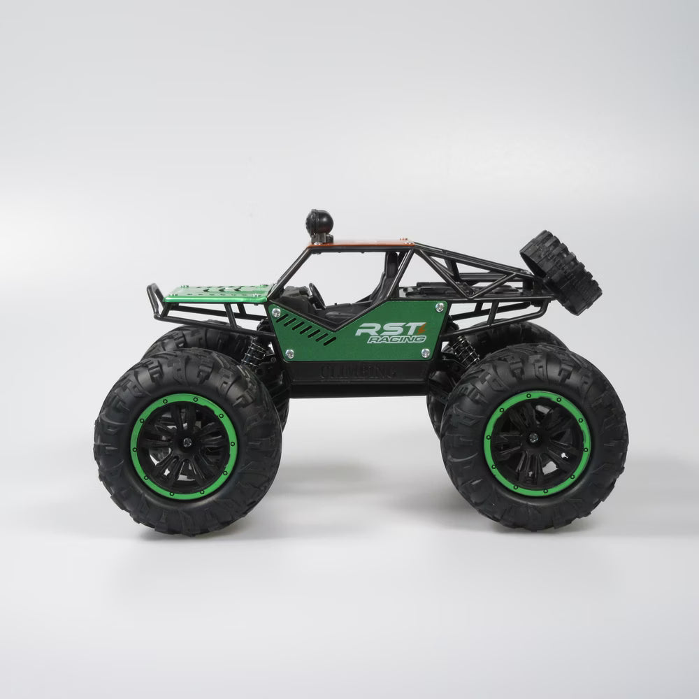 Playzo Climber remote-controlled toy car with rugged design and colorful details, ready for indoor and outdoor play.