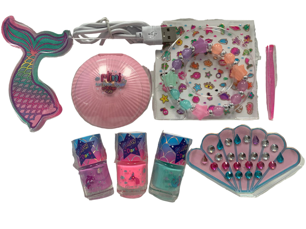 PECOWARE Amazing Nail Manicure Set with various tools, compact case, and organized compartments for professional nail care.